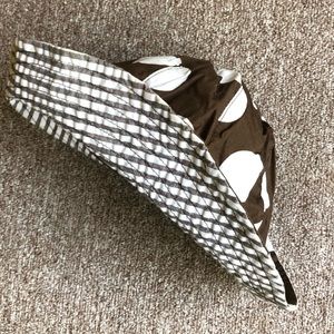 REVERSIBLE CHILDS HAT